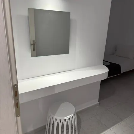 Dk House Apartman Lászi